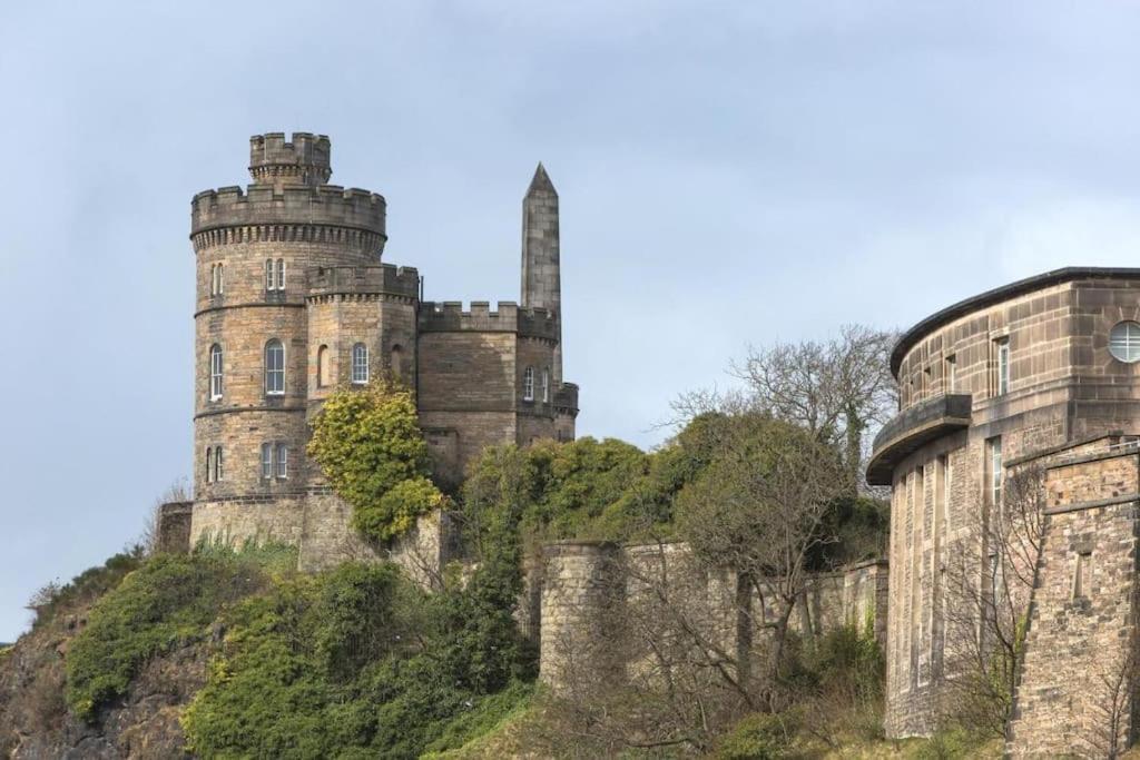 Next To The Palace And Royal Mile With Parking EDI Exterior foto
